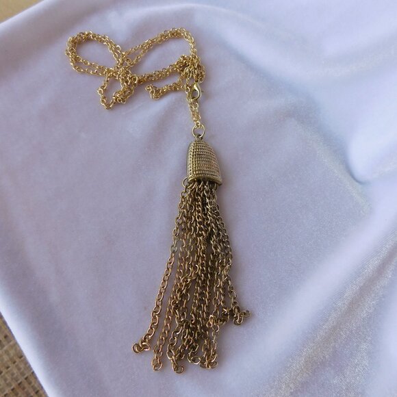 Ladies gold plated Necklace - Picture 3 of 4